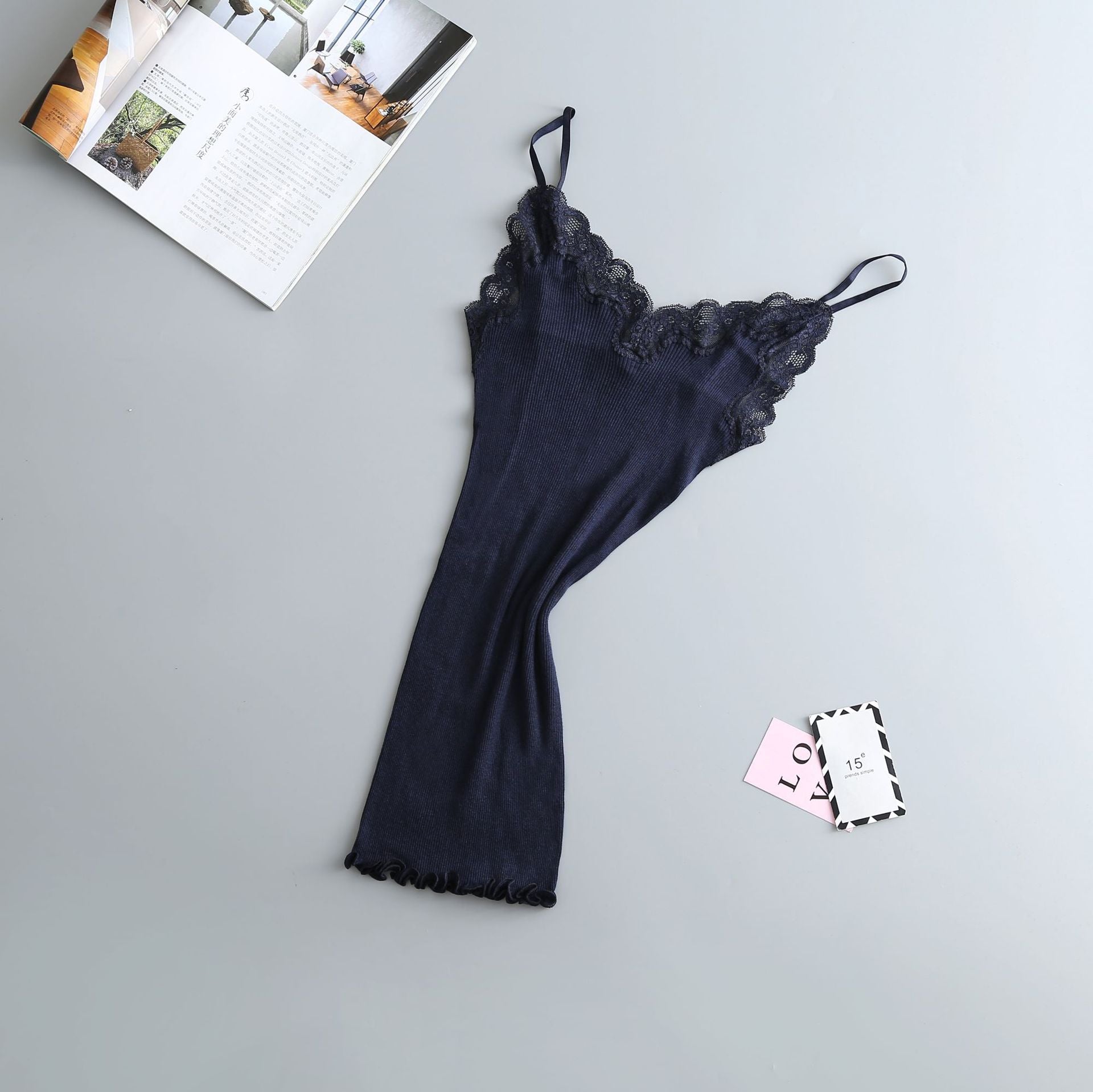 Camisola de Seda Elástica con Encaje