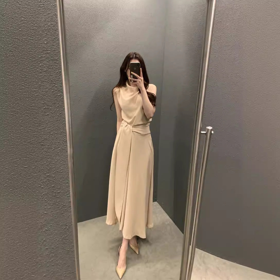 Vestido Midi Elegante con Tirantes y Cintura Marcada