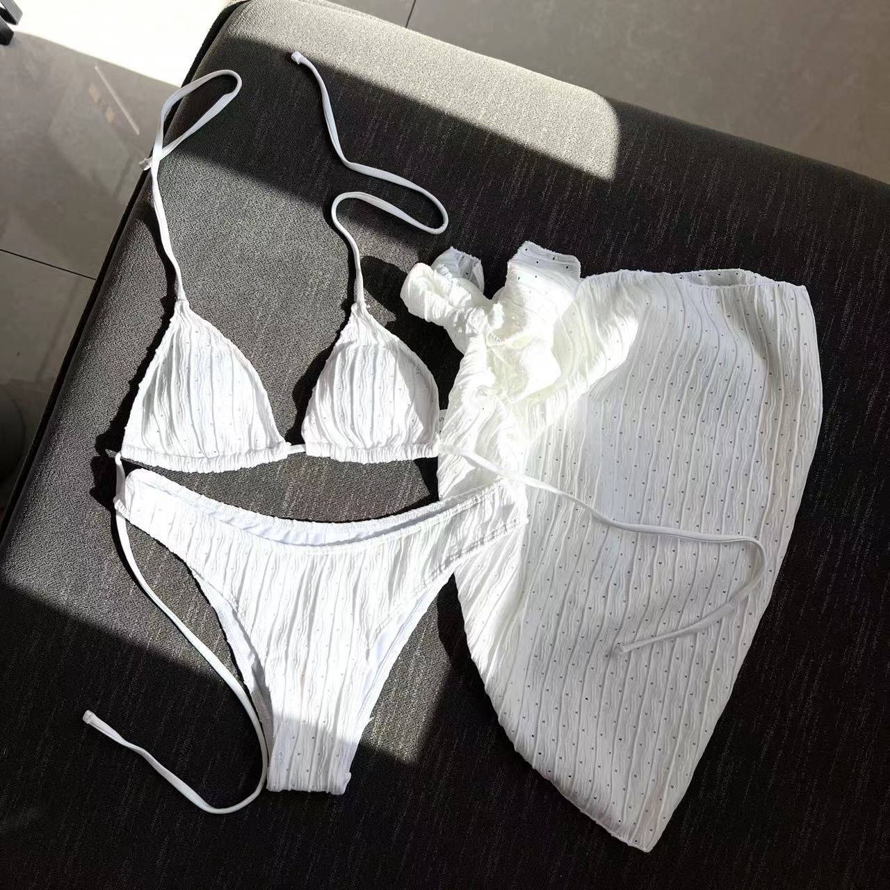 Bikini de Tres Piezas Espalda Descubierta con Cordón