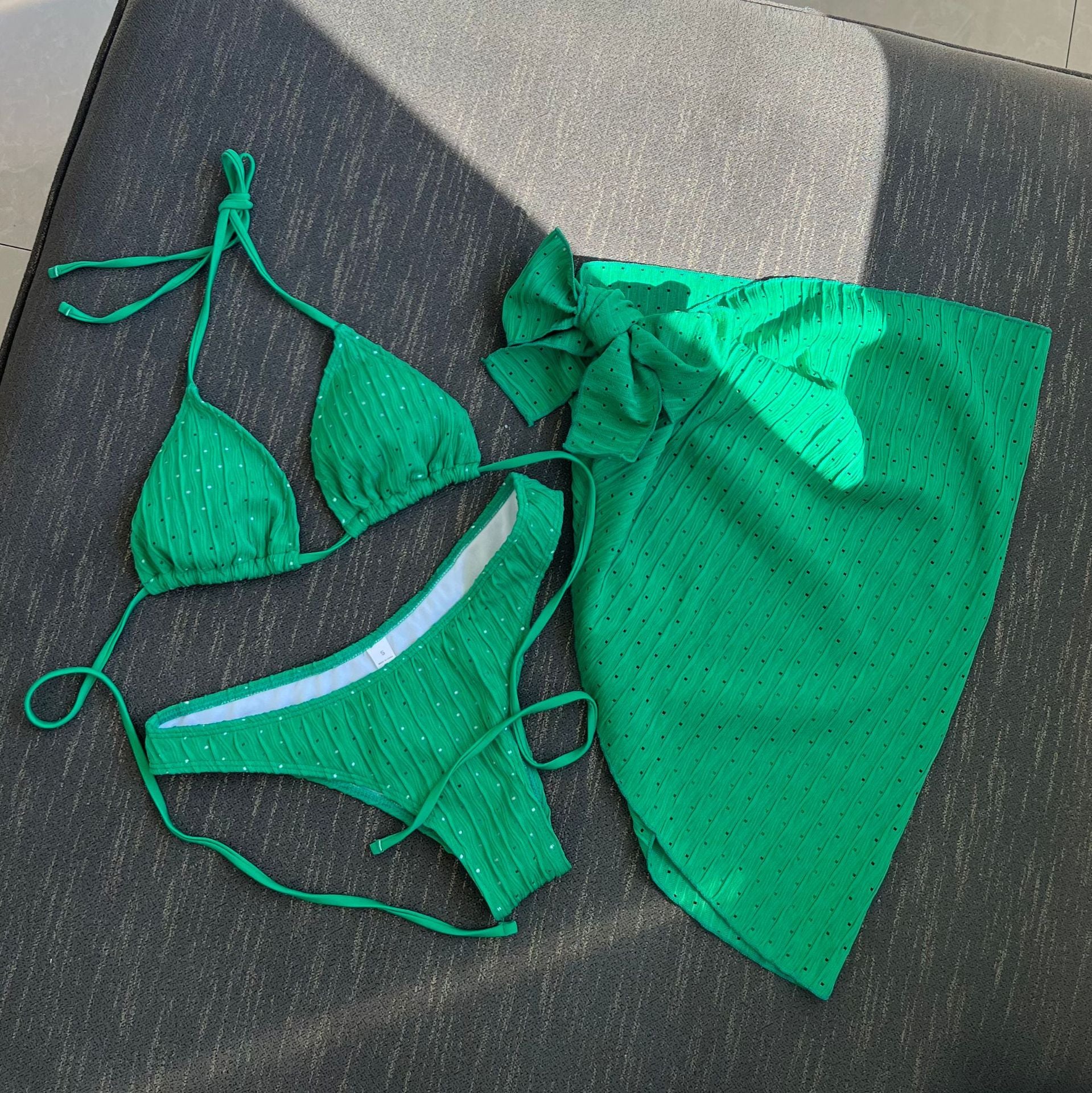 Bikini de Tres Piezas Espalda Descubierta con Cordón