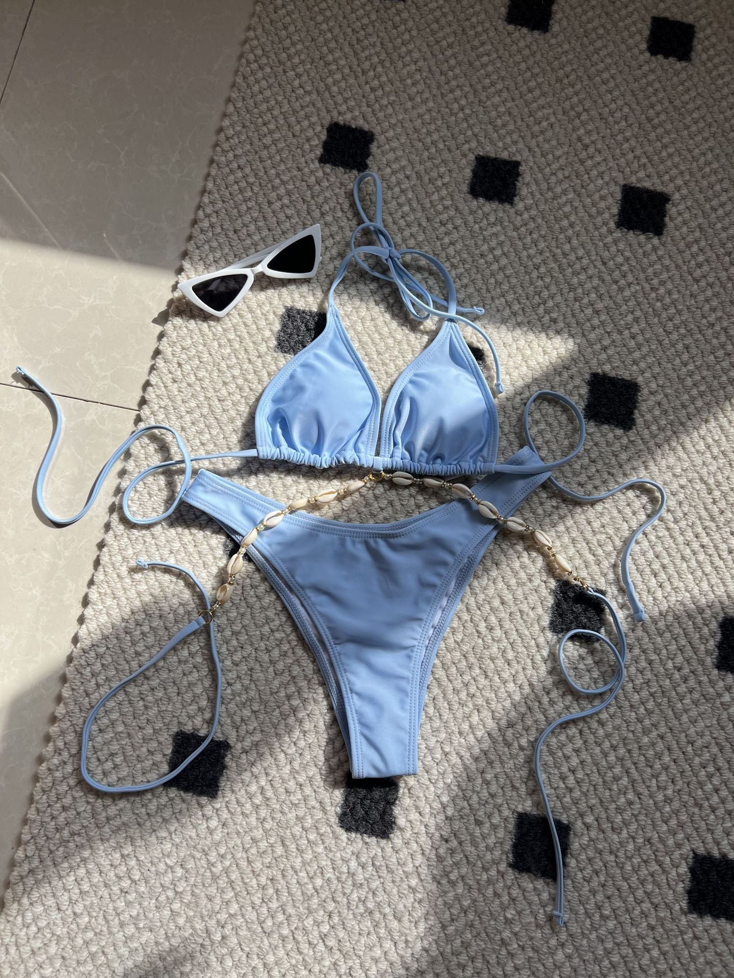 Bikini con Cadena de Conchas