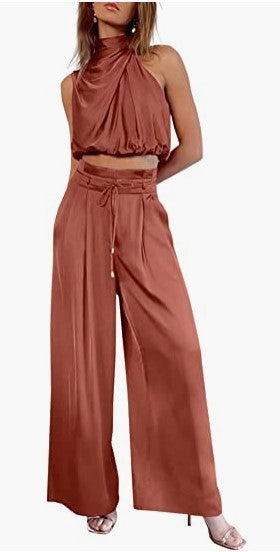Conjunto Crop Top y Pantalón Palazzo