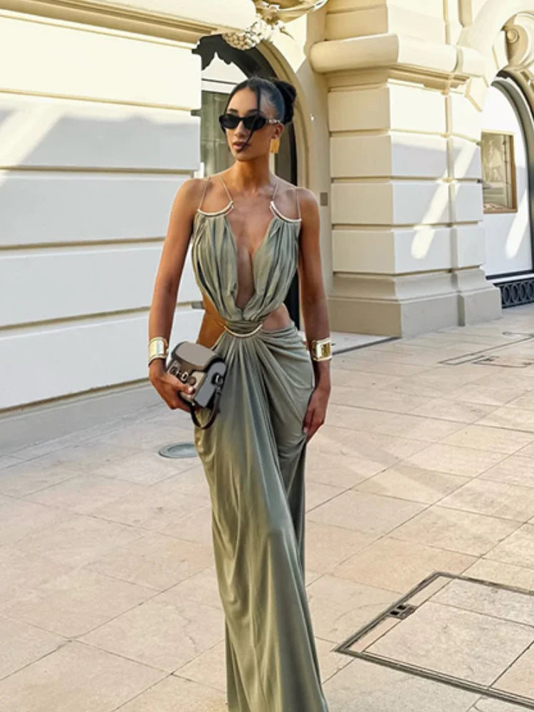 Vestido Maxi Espalda Descubierta con Detalle Metálico
